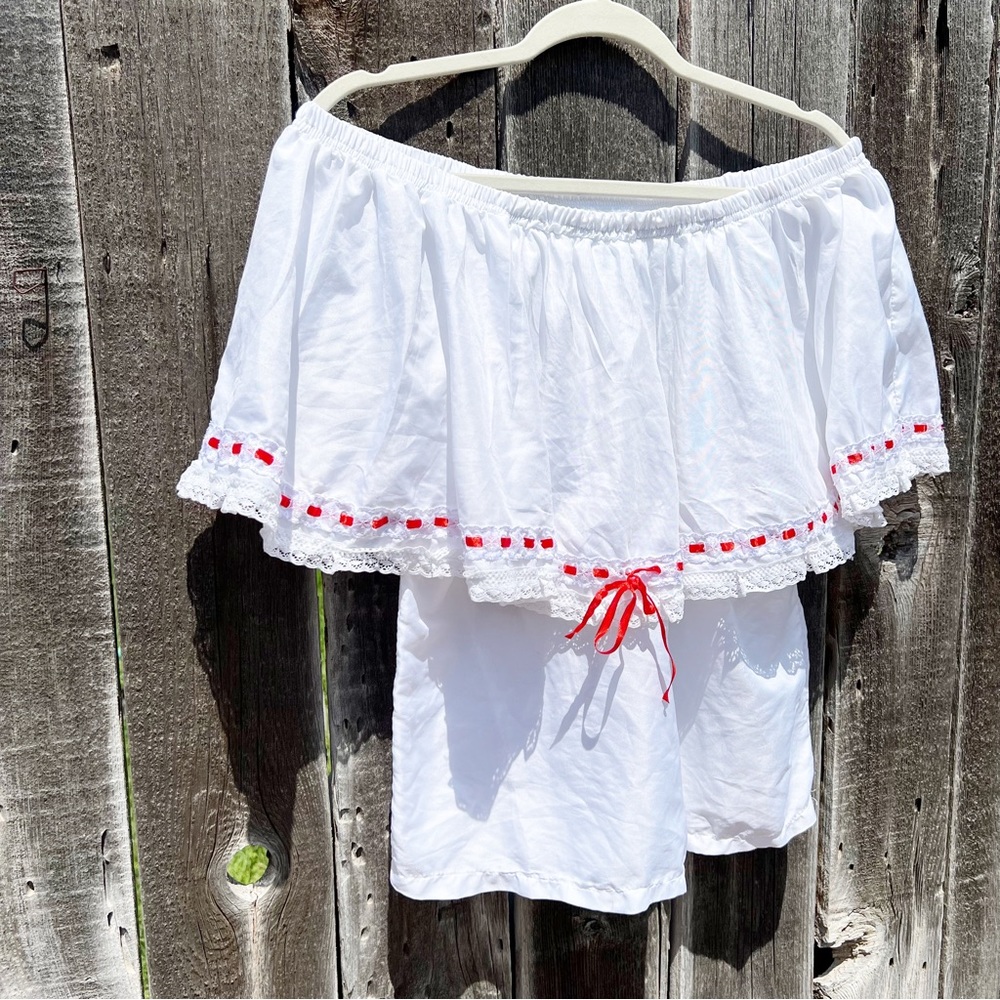 Vintage handmade 70s Peasant Bohemian Spanish Off the Shoulder White and Red Top - Picture 2 of 5